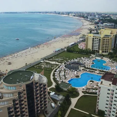Апартаменти Chateau Del Mar с31 Studio Сонячний Берег